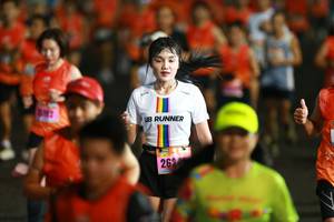 BIB: 262
                            <button type="button" onclick="openModal(16674046)" class="btn btn-primary btn-sm float-right btn-popup" data-toggle="modal" data-target=".modal-high-quality">
                        <i class="fas fa-shopping-cart"></i> Add to Cart
                    </button>
                                            <button type="button" onclick="isThisMe(16674046, true)" class="btn btn-success btn-sm float-right btn-popup btn-isme hidden" data-toggle="tooltip" data-placement="bottom" title="นี่คือรูปของคุณใช่ไหม คลิกที่นี่เพื่อเอาเข้าอัลบั้ม">
                        <i class="fas fa-plus"></i> Add to album
                    </button>
                    <button type="button" onclick="isThisMe(16674046, false)" class="btn btn-warning btn-sm float-right btn-popup btn-isnotme hidden">
                        <i class="fas fa-ban"></i> Remove from album
                    </button>