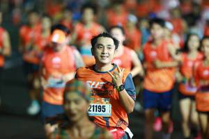 BIB: 21195
                            <button type="button" onclick="openModal(16673124)" class="btn btn-primary btn-sm float-right btn-popup" data-toggle="modal" data-target=".modal-high-quality">
                        <i class="fas fa-shopping-cart"></i> Add to Cart
                    </button>
                                            <button type="button" onclick="isThisMe(16673124, true)" class="btn btn-success btn-sm float-right btn-popup btn-isme hidden" data-toggle="tooltip" data-placement="bottom" title="นี่คือรูปของคุณใช่ไหม คลิกที่นี่เพื่อเอาเข้าอัลบั้ม">
                        <i class="fas fa-plus"></i> Add to album
                    </button>
                    <button type="button" onclick="isThisMe(16673124, false)" class="btn btn-warning btn-sm float-right btn-popup btn-isnotme hidden">
                        <i class="fas fa-ban"></i> Remove from album
                    </button>