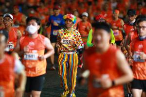 BIB: 2135, 492, 21601
                            <button type="button" onclick="openModal(16698846)" class="btn btn-primary btn-sm float-right btn-popup" data-toggle="modal" data-target=".modal-high-quality">
                        <i class="fas fa-shopping-cart"></i> Add to Cart
                    </button>
                                            <button type="button" onclick="isThisMe(16698846, true)" class="btn btn-success btn-sm float-right btn-popup btn-isme hidden" data-toggle="tooltip" data-placement="bottom" title="นี่คือรูปของคุณใช่ไหม คลิกที่นี่เพื่อเอาเข้าอัลบั้ม">
                        <i class="fas fa-plus"></i> Add to album
                    </button>
                    <button type="button" onclick="isThisMe(16698846, false)" class="btn btn-warning btn-sm float-right btn-popup btn-isnotme hidden">
                        <i class="fas fa-ban"></i> Remove from album
                    </button>