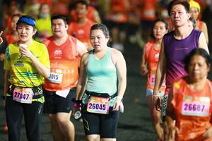 BIB: 3015, 27047, 26687, 26045, 23125
                            <button type="button" onclick="openModal(16702854)" class="btn btn-primary btn-sm float-right btn-popup" data-toggle="modal" data-target=".modal-high-quality">
                        <i class="fas fa-shopping-cart"></i> Add to Cart
                    </button>
                                            <button type="button" onclick="isThisMe(16702854, true)" class="btn btn-success btn-sm float-right btn-popup btn-isme hidden" data-toggle="tooltip" data-placement="bottom" title="นี่คือรูปของคุณใช่ไหม คลิกที่นี่เพื่อเอาเข้าอัลบั้ม">
                        <i class="fas fa-plus"></i> Add to album
                    </button>
                    <button type="button" onclick="isThisMe(16702854, false)" class="btn btn-warning btn-sm float-right btn-popup btn-isnotme hidden">
                        <i class="fas fa-ban"></i> Remove from album
                    </button>