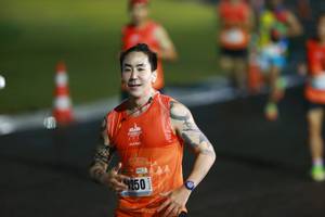 BIB: 1250
                            <button type="button" onclick="openModal(16633039)" class="btn btn-primary btn-sm float-right btn-popup" data-toggle="modal" data-target=".modal-high-quality">
                        <i class="fas fa-shopping-cart"></i> Add to Cart
                    </button>
                                            <button type="button" onclick="isThisMe(16633039, true)" class="btn btn-success btn-sm float-right btn-popup btn-isme hidden" data-toggle="tooltip" data-placement="bottom" title="นี่คือรูปของคุณใช่ไหม คลิกที่นี่เพื่อเอาเข้าอัลบั้ม">
                        <i class="fas fa-plus"></i> Add to album
                    </button>
                    <button type="button" onclick="isThisMe(16633039, false)" class="btn btn-warning btn-sm float-right btn-popup btn-isnotme hidden">
                        <i class="fas fa-ban"></i> Remove from album
                    </button>