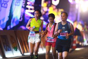 BIB: 44472, 4039, 44061
                            <button type="button" onclick="openModal(16840923)" class="btn btn-primary btn-sm float-right btn-popup" data-toggle="modal" data-target=".modal-high-quality">
                        <i class="fas fa-shopping-cart"></i> Add to Cart
                    </button>
                                            <button type="button" onclick="isThisMe(16840923, true)" class="btn btn-success btn-sm float-right btn-popup btn-isme hidden" data-toggle="tooltip" data-placement="bottom" title="นี่คือรูปของคุณใช่ไหม คลิกที่นี่เพื่อเอาเข้าอัลบั้ม">
                        <i class="fas fa-plus"></i> Add to album
                    </button>
                    <button type="button" onclick="isThisMe(16840923, false)" class="btn btn-warning btn-sm float-right btn-popup btn-isnotme hidden">
                        <i class="fas fa-ban"></i> Remove from album
                    </button>