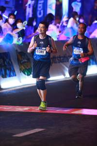BIB: 42724, 41385, 
                            <button type="button" onclick="openModal(16845797)" class="btn btn-primary btn-sm float-right btn-popup" data-toggle="modal" data-target=".modal-high-quality">
                        <i class="fas fa-shopping-cart"></i> Add to Cart
                    </button>
                                            <button type="button" onclick="isThisMe(16845797, true)" class="btn btn-success btn-sm float-right btn-popup btn-isme hidden" data-toggle="tooltip" data-placement="bottom" title="นี่คือรูปของคุณใช่ไหม คลิกที่นี่เพื่อเอาเข้าอัลบั้ม">
                        <i class="fas fa-plus"></i> Add to album
                    </button>
                    <button type="button" onclick="isThisMe(16845797, false)" class="btn btn-warning btn-sm float-right btn-popup btn-isnotme hidden">
                        <i class="fas fa-ban"></i> Remove from album
                    </button>