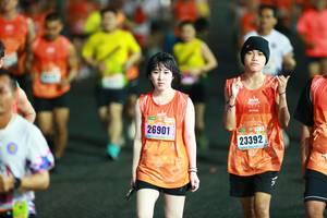 BIB: 26901, 23392
                            <button type="button" onclick="openModal(16677303)" class="btn btn-primary btn-sm float-right btn-popup" data-toggle="modal" data-target=".modal-high-quality">
                        <i class="fas fa-shopping-cart"></i> Add to Cart
                    </button>
                                            <button type="button" onclick="isThisMe(16677303, true)" class="btn btn-success btn-sm float-right btn-popup btn-isme hidden" data-toggle="tooltip" data-placement="bottom" title="นี่คือรูปของคุณใช่ไหม คลิกที่นี่เพื่อเอาเข้าอัลบั้ม">
                        <i class="fas fa-plus"></i> Add to album
                    </button>
                    <button type="button" onclick="isThisMe(16677303, false)" class="btn btn-warning btn-sm float-right btn-popup btn-isnotme hidden">
                        <i class="fas fa-ban"></i> Remove from album
                    </button>