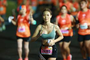 BIB: 26385
                            <button type="button" onclick="openModal(16699185)" class="btn btn-primary btn-sm float-right btn-popup" data-toggle="modal" data-target=".modal-high-quality">
                        <i class="fas fa-shopping-cart"></i> Add to Cart
                    </button>
                                            <button type="button" onclick="isThisMe(16699185, true)" class="btn btn-success btn-sm float-right btn-popup btn-isme hidden" data-toggle="tooltip" data-placement="bottom" title="นี่คือรูปของคุณใช่ไหม คลิกที่นี่เพื่อเอาเข้าอัลบั้ม">
                        <i class="fas fa-plus"></i> Add to album
                    </button>
                    <button type="button" onclick="isThisMe(16699185, false)" class="btn btn-warning btn-sm float-right btn-popup btn-isnotme hidden">
                        <i class="fas fa-ban"></i> Remove from album
                    </button>