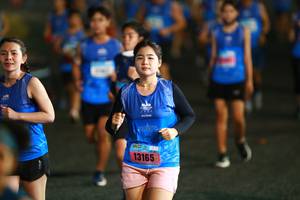 BIB: 13165
                            <button type="button" onclick="openModal(16752635)" class="btn btn-primary btn-sm float-right btn-popup" data-toggle="modal" data-target=".modal-high-quality">
                        <i class="fas fa-shopping-cart"></i> Add to Cart
                    </button>
                                            <button type="button" onclick="isThisMe(16752635, true)" class="btn btn-success btn-sm float-right btn-popup btn-isme hidden" data-toggle="tooltip" data-placement="bottom" title="นี่คือรูปของคุณใช่ไหม คลิกที่นี่เพื่อเอาเข้าอัลบั้ม">
                        <i class="fas fa-plus"></i> Add to album
                    </button>
                    <button type="button" onclick="isThisMe(16752635, false)" class="btn btn-warning btn-sm float-right btn-popup btn-isnotme hidden">
                        <i class="fas fa-ban"></i> Remove from album
                    </button>