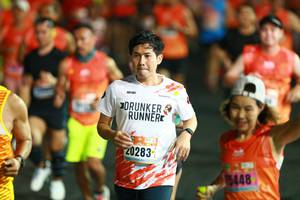 BIB: 20283, 5448
                            <button type="button" onclick="openModal(16664086)" class="btn btn-primary btn-sm float-right btn-popup" data-toggle="modal" data-target=".modal-high-quality">
                        <i class="fas fa-shopping-cart"></i> Add to Cart
                    </button>
                                            <button type="button" onclick="isThisMe(16664086, true)" class="btn btn-success btn-sm float-right btn-popup btn-isme hidden" data-toggle="tooltip" data-placement="bottom" title="นี่คือรูปของคุณใช่ไหม คลิกที่นี่เพื่อเอาเข้าอัลบั้ม">
                        <i class="fas fa-plus"></i> Add to album
                    </button>
                    <button type="button" onclick="isThisMe(16664086, false)" class="btn btn-warning btn-sm float-right btn-popup btn-isnotme hidden">
                        <i class="fas fa-ban"></i> Remove from album
                    </button>