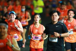 BIB: 909, 20376
                            <button type="button" onclick="openModal(16696007)" class="btn btn-primary btn-sm float-right btn-popup" data-toggle="modal" data-target=".modal-high-quality">
                        <i class="fas fa-shopping-cart"></i> Add to Cart
                    </button>
                                            <button type="button" onclick="isThisMe(16696007, true)" class="btn btn-success btn-sm float-right btn-popup btn-isme hidden" data-toggle="tooltip" data-placement="bottom" title="นี่คือรูปของคุณใช่ไหม คลิกที่นี่เพื่อเอาเข้าอัลบั้ม">
                        <i class="fas fa-plus"></i> Add to album
                    </button>
                    <button type="button" onclick="isThisMe(16696007, false)" class="btn btn-warning btn-sm float-right btn-popup btn-isnotme hidden">
                        <i class="fas fa-ban"></i> Remove from album
                    </button>