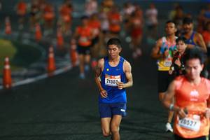 BIB: 21303, 0527
                            <button type="button" onclick="openModal(16622458)" class="btn btn-primary btn-sm float-right btn-popup" data-toggle="modal" data-target=".modal-high-quality">
                        <i class="fas fa-shopping-cart"></i> Add to Cart
                    </button>
                                            <button type="button" onclick="isThisMe(16622458, true)" class="btn btn-success btn-sm float-right btn-popup btn-isme hidden" data-toggle="tooltip" data-placement="bottom" title="นี่คือรูปของคุณใช่ไหม คลิกที่นี่เพื่อเอาเข้าอัลบั้ม">
                        <i class="fas fa-plus"></i> Add to album
                    </button>
                    <button type="button" onclick="isThisMe(16622458, false)" class="btn btn-warning btn-sm float-right btn-popup btn-isnotme hidden">
                        <i class="fas fa-ban"></i> Remove from album
                    </button>