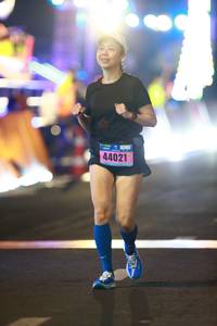 BIB: 44021
                            <button type="button" onclick="openModal(16832791)" class="btn btn-primary btn-sm float-right btn-popup" data-toggle="modal" data-target=".modal-high-quality">
                        <i class="fas fa-shopping-cart"></i> Add to Cart
                    </button>
                                            <button type="button" onclick="isThisMe(16832791, true)" class="btn btn-success btn-sm float-right btn-popup btn-isme hidden" data-toggle="tooltip" data-placement="bottom" title="นี่คือรูปของคุณใช่ไหม คลิกที่นี่เพื่อเอาเข้าอัลบั้ม">
                        <i class="fas fa-plus"></i> Add to album
                    </button>
                    <button type="button" onclick="isThisMe(16832791, false)" class="btn btn-warning btn-sm float-right btn-popup btn-isnotme hidden">
                        <i class="fas fa-ban"></i> Remove from album
                    </button>