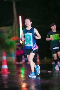 BIB: 4400
                            <button type="button" onclick="openModal(17298054)" class="btn btn-primary btn-sm float-right btn-popup" data-toggle="modal" data-target=".modal-high-quality">
                        <i class="fas fa-shopping-cart"></i> Add to Cart
                    </button>
                                            <button type="button" onclick="isThisMe(17298054, true)" class="btn btn-success btn-sm float-right btn-popup btn-isme hidden" data-toggle="tooltip" data-placement="bottom" title="นี่คือรูปของคุณใช่ไหม คลิกที่นี่เพื่อเอาเข้าอัลบั้ม">
                        <i class="fas fa-plus"></i> Add to album
                    </button>
                    <button type="button" onclick="isThisMe(17298054, false)" class="btn btn-warning btn-sm float-right btn-popup btn-isnotme hidden">
                        <i class="fas fa-ban"></i> Remove from album
                    </button>