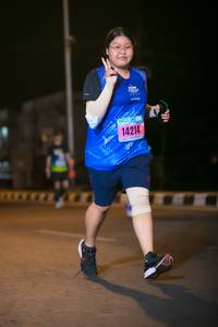 BIB: 14214
                            <button type="button" onclick="openModal(16618515)" class="btn btn-primary btn-sm float-right btn-popup" data-toggle="modal" data-target=".modal-high-quality">
                        <i class="fas fa-shopping-cart"></i> Add to Cart
                    </button>
                                            <button type="button" onclick="isThisMe(16618515, true)" class="btn btn-success btn-sm float-right btn-popup btn-isme hidden" data-toggle="tooltip" data-placement="bottom" title="นี่คือรูปของคุณใช่ไหม คลิกที่นี่เพื่อเอาเข้าอัลบั้ม">
                        <i class="fas fa-plus"></i> Add to album
                    </button>
                    <button type="button" onclick="isThisMe(16618515, false)" class="btn btn-warning btn-sm float-right btn-popup btn-isnotme hidden">
                        <i class="fas fa-ban"></i> Remove from album
                    </button>