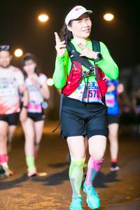 BIB: 575
                            <button type="button" onclick="openModal(16643948)" class="btn btn-primary btn-sm float-right btn-popup" data-toggle="modal" data-target=".modal-high-quality">
                        <i class="fas fa-shopping-cart"></i> Add to Cart
                    </button>
                                            <button type="button" onclick="isThisMe(16643948, true)" class="btn btn-success btn-sm float-right btn-popup btn-isme hidden" data-toggle="tooltip" data-placement="bottom" title="นี่คือรูปของคุณใช่ไหม คลิกที่นี่เพื่อเอาเข้าอัลบั้ม">
                        <i class="fas fa-plus"></i> Add to album
                    </button>
                    <button type="button" onclick="isThisMe(16643948, false)" class="btn btn-warning btn-sm float-right btn-popup btn-isnotme hidden">
                        <i class="fas fa-ban"></i> Remove from album
                    </button>