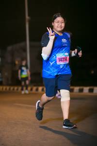 BIB: 14214
                            <button type="button" onclick="openModal(16618168)" class="btn btn-primary btn-sm float-right btn-popup" data-toggle="modal" data-target=".modal-high-quality">
                        <i class="fas fa-shopping-cart"></i> Add to Cart
                    </button>
                                            <button type="button" onclick="isThisMe(16618168, true)" class="btn btn-success btn-sm float-right btn-popup btn-isme hidden" data-toggle="tooltip" data-placement="bottom" title="นี่คือรูปของคุณใช่ไหม คลิกที่นี่เพื่อเอาเข้าอัลบั้ม">
                        <i class="fas fa-plus"></i> Add to album
                    </button>
                    <button type="button" onclick="isThisMe(16618168, false)" class="btn btn-warning btn-sm float-right btn-popup btn-isnotme hidden">
                        <i class="fas fa-ban"></i> Remove from album
                    </button>