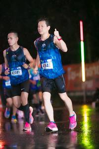 BIB: 428, 42581
                            <button type="button" onclick="openModal(17097296)" class="btn btn-primary btn-sm float-right btn-popup" data-toggle="modal" data-target=".modal-high-quality">
                        <i class="fas fa-shopping-cart"></i> Add to Cart
                    </button>
                                            <button type="button" onclick="isThisMe(17097296, true)" class="btn btn-success btn-sm float-right btn-popup btn-isme hidden" data-toggle="tooltip" data-placement="bottom" title="นี่คือรูปของคุณใช่ไหม คลิกที่นี่เพื่อเอาเข้าอัลบั้ม">
                        <i class="fas fa-plus"></i> Add to album
                    </button>
                    <button type="button" onclick="isThisMe(17097296, false)" class="btn btn-warning btn-sm float-right btn-popup btn-isnotme hidden">
                        <i class="fas fa-ban"></i> Remove from album
                    </button>