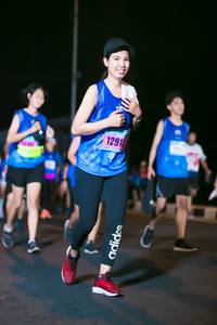 BIB: 1291
                            <button type="button" onclick="openModal(16597239)" class="btn btn-primary btn-sm float-right btn-popup" data-toggle="modal" data-target=".modal-high-quality">
                        <i class="fas fa-shopping-cart"></i> Add to Cart
                    </button>
                                            <button type="button" onclick="isThisMe(16597239, true)" class="btn btn-success btn-sm float-right btn-popup btn-isme hidden" data-toggle="tooltip" data-placement="bottom" title="นี่คือรูปของคุณใช่ไหม คลิกที่นี่เพื่อเอาเข้าอัลบั้ม">
                        <i class="fas fa-plus"></i> Add to album
                    </button>
                    <button type="button" onclick="isThisMe(16597239, false)" class="btn btn-warning btn-sm float-right btn-popup btn-isnotme hidden">
                        <i class="fas fa-ban"></i> Remove from album
                    </button>