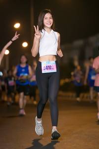 BIB: 34102
                            <button type="button" onclick="openModal(16559881)" class="btn btn-primary btn-sm float-right btn-popup" data-toggle="modal" data-target=".modal-high-quality">
                        <i class="fas fa-shopping-cart"></i> Add to Cart
                    </button>
                                            <button type="button" onclick="isThisMe(16559881, true)" class="btn btn-success btn-sm float-right btn-popup btn-isme hidden" data-toggle="tooltip" data-placement="bottom" title="นี่คือรูปของคุณใช่ไหม คลิกที่นี่เพื่อเอาเข้าอัลบั้ม">
                        <i class="fas fa-plus"></i> Add to album
                    </button>
                    <button type="button" onclick="isThisMe(16559881, false)" class="btn btn-warning btn-sm float-right btn-popup btn-isnotme hidden">
                        <i class="fas fa-ban"></i> Remove from album
                    </button>