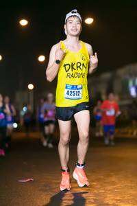 BIB: 42512
                            <button type="button" onclick="openModal(16562939)" class="btn btn-primary btn-sm float-right btn-popup" data-toggle="modal" data-target=".modal-high-quality">
                        <i class="fas fa-shopping-cart"></i> Add to Cart
                    </button>
                                            <button type="button" onclick="isThisMe(16562939, true)" class="btn btn-success btn-sm float-right btn-popup btn-isme hidden" data-toggle="tooltip" data-placement="bottom" title="นี่คือรูปของคุณใช่ไหม คลิกที่นี่เพื่อเอาเข้าอัลบั้ม">
                        <i class="fas fa-plus"></i> Add to album
                    </button>
                    <button type="button" onclick="isThisMe(16562939, false)" class="btn btn-warning btn-sm float-right btn-popup btn-isnotme hidden">
                        <i class="fas fa-ban"></i> Remove from album
                    </button>