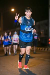 BIB: 43142
                            <button type="button" onclick="openModal(16623155)" class="btn btn-primary btn-sm float-right btn-popup" data-toggle="modal" data-target=".modal-high-quality">
                        <i class="fas fa-shopping-cart"></i> Add to Cart
                    </button>
                                            <button type="button" onclick="isThisMe(16623155, true)" class="btn btn-success btn-sm float-right btn-popup btn-isme hidden" data-toggle="tooltip" data-placement="bottom" title="นี่คือรูปของคุณใช่ไหม คลิกที่นี่เพื่อเอาเข้าอัลบั้ม">
                        <i class="fas fa-plus"></i> Add to album
                    </button>
                    <button type="button" onclick="isThisMe(16623155, false)" class="btn btn-warning btn-sm float-right btn-popup btn-isnotme hidden">
                        <i class="fas fa-ban"></i> Remove from album
                    </button>