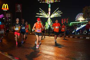 BIB: 42317, 25001
                            <button type="button" onclick="openModal(16504720)" class="btn btn-primary btn-sm float-right btn-popup" data-toggle="modal" data-target=".modal-high-quality">
                        <i class="fas fa-shopping-cart"></i> Add to Cart
                    </button>
                                            <button type="button" onclick="isThisMe(16504720, true)" class="btn btn-success btn-sm float-right btn-popup btn-isme hidden" data-toggle="tooltip" data-placement="bottom" title="นี่คือรูปของคุณใช่ไหม คลิกที่นี่เพื่อเอาเข้าอัลบั้ม">
                        <i class="fas fa-plus"></i> Add to album
                    </button>
                    <button type="button" onclick="isThisMe(16504720, false)" class="btn btn-warning btn-sm float-right btn-popup btn-isnotme hidden">
                        <i class="fas fa-ban"></i> Remove from album
                    </button>