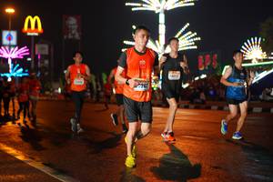 BIB: 24053, 0262, 067
                            <button type="button" onclick="openModal(16277542)" class="btn btn-primary btn-sm float-right btn-popup" data-toggle="modal" data-target=".modal-high-quality">
                        <i class="fas fa-shopping-cart"></i> Add to Cart
                    </button>
                                            <button type="button" onclick="isThisMe(16277542, true)" class="btn btn-success btn-sm float-right btn-popup btn-isme hidden" data-toggle="tooltip" data-placement="bottom" title="นี่คือรูปของคุณใช่ไหม คลิกที่นี่เพื่อเอาเข้าอัลบั้ม">
                        <i class="fas fa-plus"></i> Add to album
                    </button>
                    <button type="button" onclick="isThisMe(16277542, false)" class="btn btn-warning btn-sm float-right btn-popup btn-isnotme hidden">
                        <i class="fas fa-ban"></i> Remove from album
                    </button>