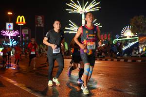 BIB: 20610, 42889
                            <button type="button" onclick="openModal(16508618)" class="btn btn-primary btn-sm float-right btn-popup" data-toggle="modal" data-target=".modal-high-quality">
                        <i class="fas fa-shopping-cart"></i> Add to Cart
                    </button>
                                            <button type="button" onclick="isThisMe(16508618, true)" class="btn btn-success btn-sm float-right btn-popup btn-isme hidden" data-toggle="tooltip" data-placement="bottom" title="นี่คือรูปของคุณใช่ไหม คลิกที่นี่เพื่อเอาเข้าอัลบั้ม">
                        <i class="fas fa-plus"></i> Add to album
                    </button>
                    <button type="button" onclick="isThisMe(16508618, false)" class="btn btn-warning btn-sm float-right btn-popup btn-isnotme hidden">
                        <i class="fas fa-ban"></i> Remove from album
                    </button>
