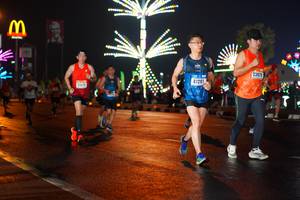 BIB: 23071, 21475, 41281
                            <button type="button" onclick="openModal(16316477)" class="btn btn-primary btn-sm float-right btn-popup" data-toggle="modal" data-target=".modal-high-quality">
                        <i class="fas fa-shopping-cart"></i> Add to Cart
                    </button>
                                            <button type="button" onclick="isThisMe(16316477, true)" class="btn btn-success btn-sm float-right btn-popup btn-isme hidden" data-toggle="tooltip" data-placement="bottom" title="นี่คือรูปของคุณใช่ไหม คลิกที่นี่เพื่อเอาเข้าอัลบั้ม">
                        <i class="fas fa-plus"></i> Add to album
                    </button>
                    <button type="button" onclick="isThisMe(16316477, false)" class="btn btn-warning btn-sm float-right btn-popup btn-isnotme hidden">
                        <i class="fas fa-ban"></i> Remove from album
                    </button>