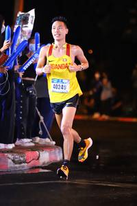 BIB: 40249
                            <button type="button" onclick="openModal(16950018)" class="btn btn-primary btn-sm float-right btn-popup" data-toggle="modal" data-target=".modal-high-quality">
                        <i class="fas fa-shopping-cart"></i> Add to Cart
                    </button>
                                            <button type="button" onclick="isThisMe(16950018, true)" class="btn btn-success btn-sm float-right btn-popup btn-isme hidden" data-toggle="tooltip" data-placement="bottom" title="นี่คือรูปของคุณใช่ไหม คลิกที่นี่เพื่อเอาเข้าอัลบั้ม">
                        <i class="fas fa-plus"></i> Add to album
                    </button>
                    <button type="button" onclick="isThisMe(16950018, false)" class="btn btn-warning btn-sm float-right btn-popup btn-isnotme hidden">
                        <i class="fas fa-ban"></i> Remove from album
                    </button>