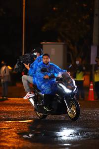 BIB: 
                            <button type="button" onclick="openModal(16943315)" class="btn btn-primary btn-sm float-right btn-popup" data-toggle="modal" data-target=".modal-high-quality">
                        <i class="fas fa-shopping-cart"></i> Add to Cart
                    </button>
                                            <button type="button" onclick="isThisMe(16943315, true)" class="btn btn-success btn-sm float-right btn-popup btn-isme hidden" data-toggle="tooltip" data-placement="bottom" title="นี่คือรูปของคุณใช่ไหม คลิกที่นี่เพื่อเอาเข้าอัลบั้ม">
                        <i class="fas fa-plus"></i> Add to album
                    </button>
                    <button type="button" onclick="isThisMe(16943315, false)" class="btn btn-warning btn-sm float-right btn-popup btn-isnotme hidden">
                        <i class="fas fa-ban"></i> Remove from album
                    </button>