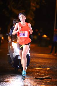 BIB: 2690
                            <button type="button" onclick="openModal(16952563)" class="btn btn-primary btn-sm float-right btn-popup" data-toggle="modal" data-target=".modal-high-quality">
                        <i class="fas fa-shopping-cart"></i> Add to Cart
                    </button>
                                            <button type="button" onclick="isThisMe(16952563, true)" class="btn btn-success btn-sm float-right btn-popup btn-isme hidden" data-toggle="tooltip" data-placement="bottom" title="นี่คือรูปของคุณใช่ไหม คลิกที่นี่เพื่อเอาเข้าอัลบั้ม">
                        <i class="fas fa-plus"></i> Add to album
                    </button>
                    <button type="button" onclick="isThisMe(16952563, false)" class="btn btn-warning btn-sm float-right btn-popup btn-isnotme hidden">
                        <i class="fas fa-ban"></i> Remove from album
                    </button>