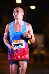 BIB: 20020
                            <button type="button" onclick="openModal(16948070)" class="btn btn-primary btn-sm float-right btn-popup" data-toggle="modal" data-target=".modal-high-quality">
                        <i class="fas fa-shopping-cart"></i> Add to Cart
                    </button>
                                            <button type="button" onclick="isThisMe(16948070, true)" class="btn btn-success btn-sm float-right btn-popup btn-isme hidden" data-toggle="tooltip" data-placement="bottom" title="นี่คือรูปของคุณใช่ไหม คลิกที่นี่เพื่อเอาเข้าอัลบั้ม">
                        <i class="fas fa-plus"></i> Add to album
                    </button>
                    <button type="button" onclick="isThisMe(16948070, false)" class="btn btn-warning btn-sm float-right btn-popup btn-isnotme hidden">
                        <i class="fas fa-ban"></i> Remove from album
                    </button>