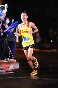 BIB: 40249
                            <button type="button" onclick="openModal(16949972)" class="btn btn-primary btn-sm float-right btn-popup" data-toggle="modal" data-target=".modal-high-quality">
                        <i class="fas fa-shopping-cart"></i> Add to Cart
                    </button>
                                            <button type="button" onclick="isThisMe(16949972, true)" class="btn btn-success btn-sm float-right btn-popup btn-isme hidden" data-toggle="tooltip" data-placement="bottom" title="นี่คือรูปของคุณใช่ไหม คลิกที่นี่เพื่อเอาเข้าอัลบั้ม">
                        <i class="fas fa-plus"></i> Add to album
                    </button>
                    <button type="button" onclick="isThisMe(16949972, false)" class="btn btn-warning btn-sm float-right btn-popup btn-isnotme hidden">
                        <i class="fas fa-ban"></i> Remove from album
                    </button>