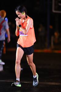 BIB: 254
                            <button type="button" onclick="openModal(16954782)" class="btn btn-primary btn-sm float-right btn-popup" data-toggle="modal" data-target=".modal-high-quality">
                        <i class="fas fa-shopping-cart"></i> Add to Cart
                    </button>
                                            <button type="button" onclick="isThisMe(16954782, true)" class="btn btn-success btn-sm float-right btn-popup btn-isme hidden" data-toggle="tooltip" data-placement="bottom" title="นี่คือรูปของคุณใช่ไหม คลิกที่นี่เพื่อเอาเข้าอัลบั้ม">
                        <i class="fas fa-plus"></i> Add to album
                    </button>
                    <button type="button" onclick="isThisMe(16954782, false)" class="btn btn-warning btn-sm float-right btn-popup btn-isnotme hidden">
                        <i class="fas fa-ban"></i> Remove from album
                    </button>