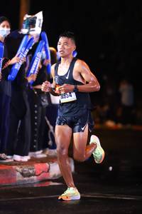 BIB: 20954
                            <button type="button" onclick="openModal(16949780)" class="btn btn-primary btn-sm float-right btn-popup" data-toggle="modal" data-target=".modal-high-quality">
                        <i class="fas fa-shopping-cart"></i> Add to Cart
                    </button>
                                            <button type="button" onclick="isThisMe(16949780, true)" class="btn btn-success btn-sm float-right btn-popup btn-isme hidden" data-toggle="tooltip" data-placement="bottom" title="นี่คือรูปของคุณใช่ไหม คลิกที่นี่เพื่อเอาเข้าอัลบั้ม">
                        <i class="fas fa-plus"></i> Add to album
                    </button>
                    <button type="button" onclick="isThisMe(16949780, false)" class="btn btn-warning btn-sm float-right btn-popup btn-isnotme hidden">
                        <i class="fas fa-ban"></i> Remove from album
                    </button>