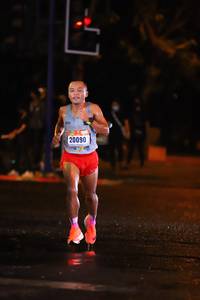 BIB: 20090
                            <button type="button" onclick="openModal(16951972)" class="btn btn-primary btn-sm float-right btn-popup" data-toggle="modal" data-target=".modal-high-quality">
                        <i class="fas fa-shopping-cart"></i> Add to Cart
                    </button>
                                            <button type="button" onclick="isThisMe(16951972, true)" class="btn btn-success btn-sm float-right btn-popup btn-isme hidden" data-toggle="tooltip" data-placement="bottom" title="นี่คือรูปของคุณใช่ไหม คลิกที่นี่เพื่อเอาเข้าอัลบั้ม">
                        <i class="fas fa-plus"></i> Add to album
                    </button>
                    <button type="button" onclick="isThisMe(16951972, false)" class="btn btn-warning btn-sm float-right btn-popup btn-isnotme hidden">
                        <i class="fas fa-ban"></i> Remove from album
                    </button>