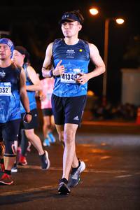 BIB: 41349, 352
                            <button type="button" onclick="openModal(17349914)" class="btn btn-primary btn-sm float-right btn-popup" data-toggle="modal" data-target=".modal-high-quality">
                        <i class="fas fa-shopping-cart"></i> Add to Cart
                    </button>
                                            <button type="button" onclick="isThisMe(17349914, true)" class="btn btn-success btn-sm float-right btn-popup btn-isme hidden" data-toggle="tooltip" data-placement="bottom" title="นี่คือรูปของคุณใช่ไหม คลิกที่นี่เพื่อเอาเข้าอัลบั้ม">
                        <i class="fas fa-plus"></i> Add to album
                    </button>
                    <button type="button" onclick="isThisMe(17349914, false)" class="btn btn-warning btn-sm float-right btn-popup btn-isnotme hidden">
                        <i class="fas fa-ban"></i> Remove from album
                    </button>