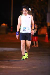 BIB: 424
                            <button type="button" onclick="openModal(17421055)" class="btn btn-primary btn-sm float-right btn-popup" data-toggle="modal" data-target=".modal-high-quality">
                        <i class="fas fa-shopping-cart"></i> Add to Cart
                    </button>
                                            <button type="button" onclick="isThisMe(17421055, true)" class="btn btn-success btn-sm float-right btn-popup btn-isme hidden" data-toggle="tooltip" data-placement="bottom" title="นี่คือรูปของคุณใช่ไหม คลิกที่นี่เพื่อเอาเข้าอัลบั้ม">
                        <i class="fas fa-plus"></i> Add to album
                    </button>
                    <button type="button" onclick="isThisMe(17421055, false)" class="btn btn-warning btn-sm float-right btn-popup btn-isnotme hidden">
                        <i class="fas fa-ban"></i> Remove from album
                    </button>
