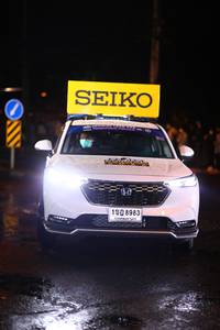 BIB: 100, 8983
                            <button type="button" onclick="openModal(16403369)" class="btn btn-primary btn-sm float-right btn-popup" data-toggle="modal" data-target=".modal-high-quality">
                        <i class="fas fa-shopping-cart"></i> Add to Cart
                    </button>
                                            <button type="button" onclick="isThisMe(16403369, true)" class="btn btn-success btn-sm float-right btn-popup btn-isme hidden" data-toggle="tooltip" data-placement="bottom" title="นี่คือรูปของคุณใช่ไหม คลิกที่นี่เพื่อเอาเข้าอัลบั้ม">
                        <i class="fas fa-plus"></i> Add to album
                    </button>
                    <button type="button" onclick="isThisMe(16403369, false)" class="btn btn-warning btn-sm float-right btn-popup btn-isnotme hidden">
                        <i class="fas fa-ban"></i> Remove from album
                    </button>