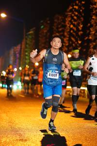 BIB: 42713, 41009
                            <button type="button" onclick="openModal(16394540)" class="btn btn-primary btn-sm float-right btn-popup" data-toggle="modal" data-target=".modal-high-quality">
                        <i class="fas fa-shopping-cart"></i> Add to Cart
                    </button>
                                            <button type="button" onclick="isThisMe(16394540, true)" class="btn btn-success btn-sm float-right btn-popup btn-isme hidden" data-toggle="tooltip" data-placement="bottom" title="นี่คือรูปของคุณใช่ไหม คลิกที่นี่เพื่อเอาเข้าอัลบั้ม">
                        <i class="fas fa-plus"></i> Add to album
                    </button>
                    <button type="button" onclick="isThisMe(16394540, false)" class="btn btn-warning btn-sm float-right btn-popup btn-isnotme hidden">
                        <i class="fas fa-ban"></i> Remove from album
                    </button>