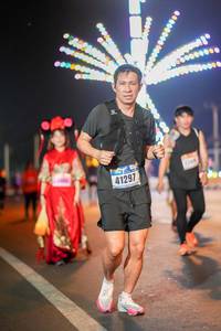 BIB: 41297
                            <button type="button" onclick="openModal(17814180)" class="btn btn-primary btn-sm float-right btn-popup" data-toggle="modal" data-target=".modal-high-quality">
                        <i class="fas fa-shopping-cart"></i> Add to Cart
                    </button>
                                            <button type="button" onclick="isThisMe(17814180, true)" class="btn btn-success btn-sm float-right btn-popup btn-isme hidden" data-toggle="tooltip" data-placement="bottom" title="นี่คือรูปของคุณใช่ไหม คลิกที่นี่เพื่อเอาเข้าอัลบั้ม">
                        <i class="fas fa-plus"></i> Add to album
                    </button>
                    <button type="button" onclick="isThisMe(17814180, false)" class="btn btn-warning btn-sm float-right btn-popup btn-isnotme hidden">
                        <i class="fas fa-ban"></i> Remove from album
                    </button>