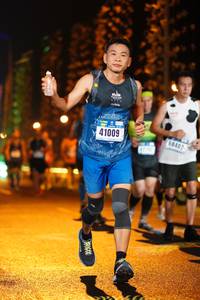 BIB: 41009, 68402
                            <button type="button" onclick="openModal(16394421)" class="btn btn-primary btn-sm float-right btn-popup" data-toggle="modal" data-target=".modal-high-quality">
                        <i class="fas fa-shopping-cart"></i> Add to Cart
                    </button>
                                            <button type="button" onclick="isThisMe(16394421, true)" class="btn btn-success btn-sm float-right btn-popup btn-isme hidden" data-toggle="tooltip" data-placement="bottom" title="นี่คือรูปของคุณใช่ไหม คลิกที่นี่เพื่อเอาเข้าอัลบั้ม">
                        <i class="fas fa-plus"></i> Add to album
                    </button>
                    <button type="button" onclick="isThisMe(16394421, false)" class="btn btn-warning btn-sm float-right btn-popup btn-isnotme hidden">
                        <i class="fas fa-ban"></i> Remove from album
                    </button>