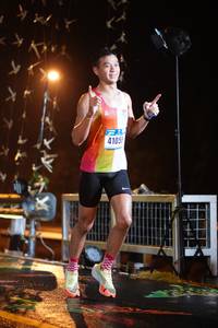 BIB: 4105
                            <button type="button" onclick="openModal(16177428)" class="btn btn-primary btn-sm float-right btn-popup" data-toggle="modal" data-target=".modal-high-quality">
                        <i class="fas fa-shopping-cart"></i> Add to Cart
                    </button>
                                            <button type="button" onclick="isThisMe(16177428, true)" class="btn btn-success btn-sm float-right btn-popup btn-isme hidden" data-toggle="tooltip" data-placement="bottom" title="นี่คือรูปของคุณใช่ไหม คลิกที่นี่เพื่อเอาเข้าอัลบั้ม">
                        <i class="fas fa-plus"></i> Add to album
                    </button>
                    <button type="button" onclick="isThisMe(16177428, false)" class="btn btn-warning btn-sm float-right btn-popup btn-isnotme hidden">
                        <i class="fas fa-ban"></i> Remove from album
                    </button>