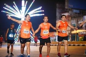 BIB: 2273, 23342, 20727
                            <button type="button" onclick="openModal(17211899)" class="btn btn-primary btn-sm float-right btn-popup" data-toggle="modal" data-target=".modal-high-quality">
                        <i class="fas fa-shopping-cart"></i> Add to Cart
                    </button>
                                            <button type="button" onclick="isThisMe(17211899, true)" class="btn btn-success btn-sm float-right btn-popup btn-isme hidden" data-toggle="tooltip" data-placement="bottom" title="นี่คือรูปของคุณใช่ไหม คลิกที่นี่เพื่อเอาเข้าอัลบั้ม">
                        <i class="fas fa-plus"></i> Add to album
                    </button>
                    <button type="button" onclick="isThisMe(17211899, false)" class="btn btn-warning btn-sm float-right btn-popup btn-isnotme hidden">
                        <i class="fas fa-ban"></i> Remove from album
                    </button>