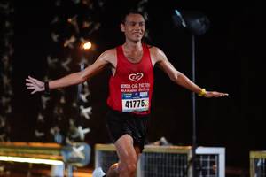 BIB: 41775
                            <button type="button" onclick="openModal(16170614)" class="btn btn-primary btn-sm float-right btn-popup" data-toggle="modal" data-target=".modal-high-quality">
                        <i class="fas fa-shopping-cart"></i> Add to Cart
                    </button>
                                            <button type="button" onclick="isThisMe(16170614, true)" class="btn btn-success btn-sm float-right btn-popup btn-isme hidden" data-toggle="tooltip" data-placement="bottom" title="นี่คือรูปของคุณใช่ไหม คลิกที่นี่เพื่อเอาเข้าอัลบั้ม">
                        <i class="fas fa-plus"></i> Add to album
                    </button>
                    <button type="button" onclick="isThisMe(16170614, false)" class="btn btn-warning btn-sm float-right btn-popup btn-isnotme hidden">
                        <i class="fas fa-ban"></i> Remove from album
                    </button>