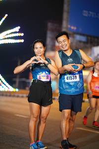 BIB: 410, 41539
                            <button type="button" onclick="openModal(17216611)" class="btn btn-primary btn-sm float-right btn-popup" data-toggle="modal" data-target=".modal-high-quality">
                        <i class="fas fa-shopping-cart"></i> Add to Cart
                    </button>
                                            <button type="button" onclick="isThisMe(17216611, true)" class="btn btn-success btn-sm float-right btn-popup btn-isme hidden" data-toggle="tooltip" data-placement="bottom" title="นี่คือรูปของคุณใช่ไหม คลิกที่นี่เพื่อเอาเข้าอัลบั้ม">
                        <i class="fas fa-plus"></i> Add to album
                    </button>
                    <button type="button" onclick="isThisMe(17216611, false)" class="btn btn-warning btn-sm float-right btn-popup btn-isnotme hidden">
                        <i class="fas fa-ban"></i> Remove from album
                    </button>