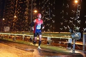 BIB: 40410
                            <button type="button" onclick="openModal(16170622)" class="btn btn-primary btn-sm float-right btn-popup" data-toggle="modal" data-target=".modal-high-quality">
                        <i class="fas fa-shopping-cart"></i> Add to Cart
                    </button>
                                            <button type="button" onclick="isThisMe(16170622, true)" class="btn btn-success btn-sm float-right btn-popup btn-isme hidden" data-toggle="tooltip" data-placement="bottom" title="นี่คือรูปของคุณใช่ไหม คลิกที่นี่เพื่อเอาเข้าอัลบั้ม">
                        <i class="fas fa-plus"></i> Add to album
                    </button>
                    <button type="button" onclick="isThisMe(16170622, false)" class="btn btn-warning btn-sm float-right btn-popup btn-isnotme hidden">
                        <i class="fas fa-ban"></i> Remove from album
                    </button>