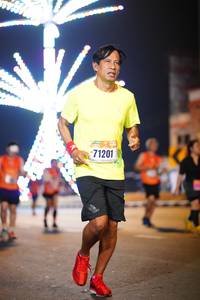 BIB: 71201
                            <button type="button" onclick="openModal(16561169)" class="btn btn-primary btn-sm float-right btn-popup" data-toggle="modal" data-target=".modal-high-quality">
                        <i class="fas fa-shopping-cart"></i> Add to Cart
                    </button>
                                            <button type="button" onclick="isThisMe(16561169, true)" class="btn btn-success btn-sm float-right btn-popup btn-isme hidden" data-toggle="tooltip" data-placement="bottom" title="นี่คือรูปของคุณใช่ไหม คลิกที่นี่เพื่อเอาเข้าอัลบั้ม">
                        <i class="fas fa-plus"></i> Add to album
                    </button>
                    <button type="button" onclick="isThisMe(16561169, false)" class="btn btn-warning btn-sm float-right btn-popup btn-isnotme hidden">
                        <i class="fas fa-ban"></i> Remove from album
                    </button>