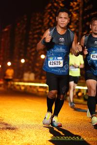 BIB: 426, 42625
                            <button type="button" onclick="openModal(16278609)" class="btn btn-primary btn-sm float-right btn-popup" data-toggle="modal" data-target=".modal-high-quality">
                        <i class="fas fa-shopping-cart"></i> Add to Cart
                    </button>
                                            <button type="button" onclick="isThisMe(16278609, true)" class="btn btn-success btn-sm float-right btn-popup btn-isme hidden" data-toggle="tooltip" data-placement="bottom" title="นี่คือรูปของคุณใช่ไหม คลิกที่นี่เพื่อเอาเข้าอัลบั้ม">
                        <i class="fas fa-plus"></i> Add to album
                    </button>
                    <button type="button" onclick="isThisMe(16278609, false)" class="btn btn-warning btn-sm float-right btn-popup btn-isnotme hidden">
                        <i class="fas fa-ban"></i> Remove from album
                    </button>