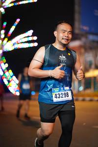 BIB: 2022, 43298
                            <button type="button" onclick="openModal(17215897)" class="btn btn-primary btn-sm float-right btn-popup" data-toggle="modal" data-target=".modal-high-quality">
                        <i class="fas fa-shopping-cart"></i> Add to Cart
                    </button>
                                            <button type="button" onclick="isThisMe(17215897, true)" class="btn btn-success btn-sm float-right btn-popup btn-isme hidden" data-toggle="tooltip" data-placement="bottom" title="นี่คือรูปของคุณใช่ไหม คลิกที่นี่เพื่อเอาเข้าอัลบั้ม">
                        <i class="fas fa-plus"></i> Add to album
                    </button>
                    <button type="button" onclick="isThisMe(17215897, false)" class="btn btn-warning btn-sm float-right btn-popup btn-isnotme hidden">
                        <i class="fas fa-ban"></i> Remove from album
                    </button>