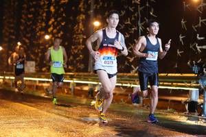 BIB: 302, 41379
                            <button type="button" onclick="openModal(16172031)" class="btn btn-primary btn-sm float-right btn-popup" data-toggle="modal" data-target=".modal-high-quality">
                        <i class="fas fa-shopping-cart"></i> Add to Cart
                    </button>
                                            <button type="button" onclick="isThisMe(16172031, true)" class="btn btn-success btn-sm float-right btn-popup btn-isme hidden" data-toggle="tooltip" data-placement="bottom" title="นี่คือรูปของคุณใช่ไหม คลิกที่นี่เพื่อเอาเข้าอัลบั้ม">
                        <i class="fas fa-plus"></i> Add to album
                    </button>
                    <button type="button" onclick="isThisMe(16172031, false)" class="btn btn-warning btn-sm float-right btn-popup btn-isnotme hidden">
                        <i class="fas fa-ban"></i> Remove from album
                    </button>